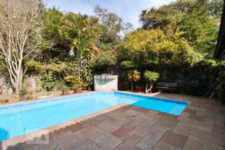 Piscina de casa à venda com 6 quartos, 600m² em Jardim Leonor, São Paulo