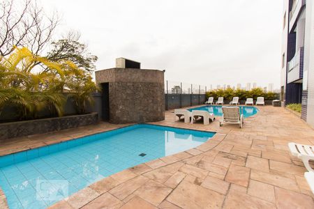 Apartamento à venda com 44m², 1 quarto e 1 vagaÁrea comum - Piscina