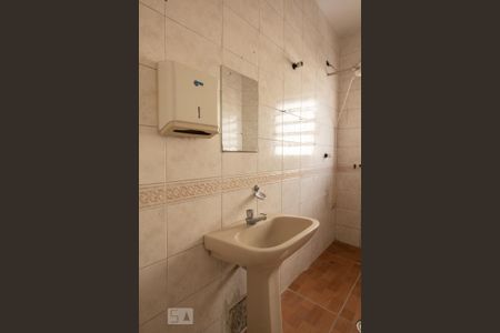 Casa para alugar com 120m², 3 quartos e sem vaga Casa para alugar com 120m², 3 quartos e sem vagaBanheiro