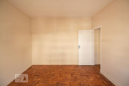 Quarto 1  de casa para alugar com 3 quartos, 120m² em Vila Firmiano Pinto, São Paulo