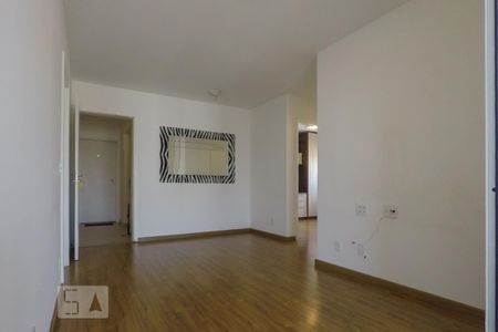 Sala de apartamento para alugar com 2 quartos, 75m² em Vila Nair, São Paulo