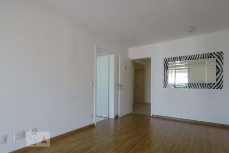 Sala de apartamento para alugar com 2 quartos, 75m² em Vila Nair, São Paulo