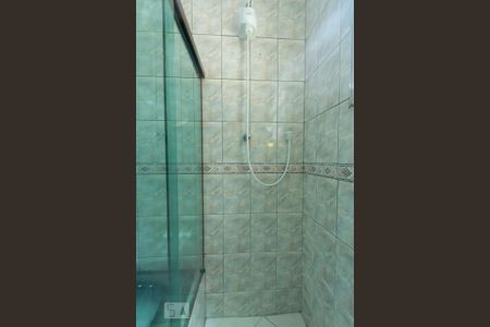 Casa à venda com 236m², 2 quartos e 2 vagasBANHEIRO SUITE 1 DETALHE