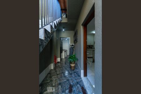 Casa à venda com 236m², 2 quartos e 2 vagasCORREDOR EXTERNO