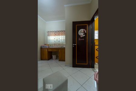 Casa à venda com 236m², 2 quartos e 2 vagasCLOSET