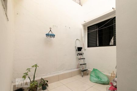 Casa à venda com 165m², 6 quartos e 3 vagas Casa à venda com 165m², 6 quartos e 3 vagasQuintal casa 2