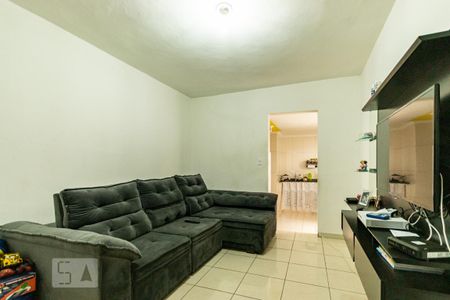 Casa à venda com 165m², 6 quartos e 3 vagas Casa à venda com 165m², 6 quartos e 3 vagasSala casa 2