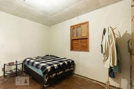 Casa à venda com 165m², 6 quartos e 3 vagas Casa à venda com 165m², 6 quartos e 3 vagasQuarto 1 casa 3
