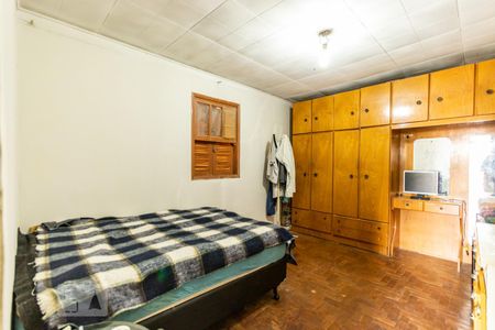Casa à venda com 165m², 6 quartos e 3 vagas Casa à venda com 165m², 6 quartos e 3 vagasQuarto 1 casa 3