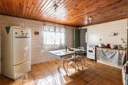 Casa à venda com 165m², 6 quartos e 3 vagas Casa à venda com 165m², 6 quartos e 3 vagasCozinha