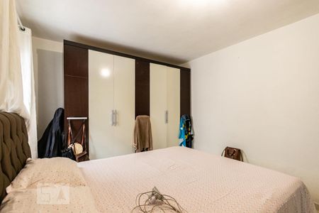 Casa à venda com 165m², 6 quartos e 3 vagas Casa à venda com 165m², 6 quartos e 3 vagasQuarto casa 2