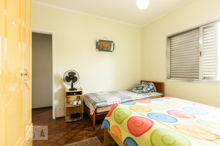 Casa à venda com 165m², 6 quartos e 3 vagas Casa à venda com 165m², 6 quartos e 3 vagasQuarto 3