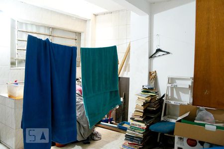 Casa à venda com 171m², 3 quartos e 3 vagas Casa à venda com 171m², 3 quartos e 3 vagasLavanderia