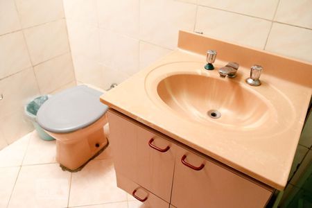 Casa à venda com 171m², 3 quartos e 3 vagas Casa à venda com 171m², 3 quartos e 3 vagasBanheiro Suite