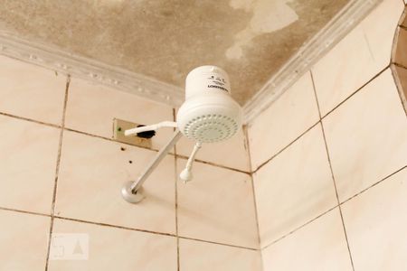 Casa à venda com 171m², 3 quartos e 3 vagas Casa à venda com 171m², 3 quartos e 3 vagasBanheiro Suite