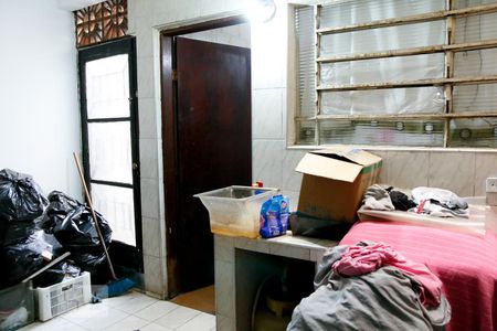 Casa à venda com 171m², 3 quartos e 3 vagas Casa à venda com 171m², 3 quartos e 3 vagasLavanderia