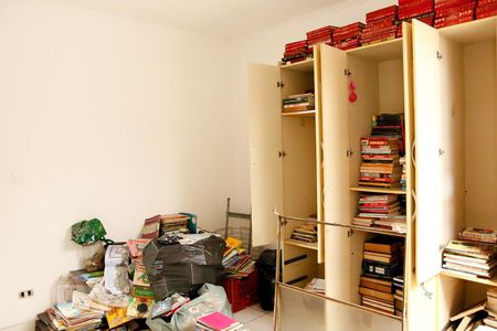 Casa à venda com 171m², 3 quartos e 3 vagas Casa à venda com 171m², 3 quartos e 3 vagasQuarto 2