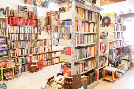 Casa à venda com 171m², 3 quartos e 3 vagas Casa à venda com 171m², 3 quartos e 3 vagasGaragem