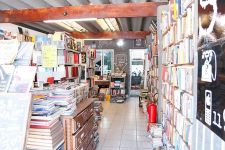 Casa à venda com 171m², 3 quartos e 3 vagas Casa à venda com 171m², 3 quartos e 3 vagasGaragem