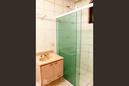 Casa à venda com 171m², 3 quartos e 3 vagas Casa à venda com 171m², 3 quartos e 3 vagasBanheiro Suite