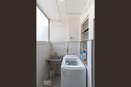 Apartamento à venda com 63m², 3 quartos e 1 vaga Apartamento à venda com 63m², 3 quartos e 1 vagaLavanderia