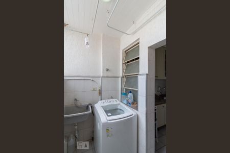 Apartamento à venda com 63m², 3 quartos e 1 vaga Apartamento à venda com 63m², 3 quartos e 1 vagaLavanderia