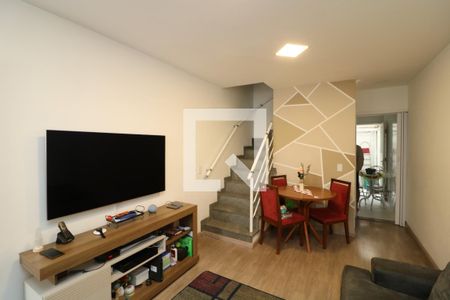 Sala de casa de condomínio para alugar com 3 quartos, 82m² em Vila Antonieta, São Paulo