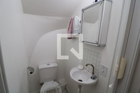 Lavabo de casa de condomínio para alugar com 3 quartos, 82m² em Vila Antonieta, São Paulo