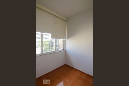 Sala / Quarto de kitnet/studio à venda com 1 quarto, 30m² em Laranjeiras, Rio de Janeiro