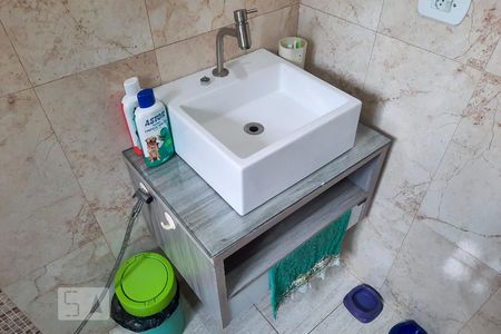 Casa à venda com 185m², 3 quartos e 3 vagasBanheiro da Suíte