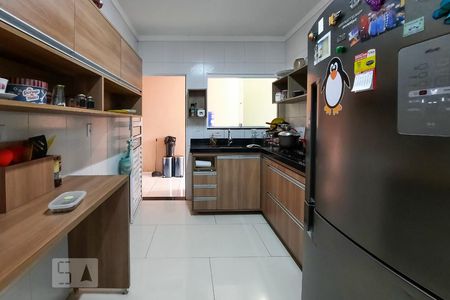 Casa à venda com 185m², 3 quartos e 3 vagasCozinha