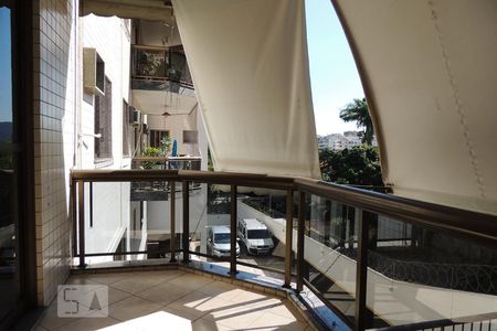 Varanda de apartamento para alugar com 3 quartos, 100m² em Taquara, Rio de Janeiro