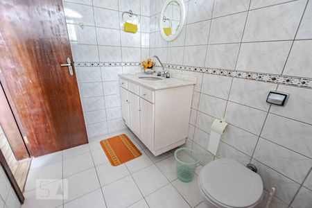 Banheiro da Suíte 1 de apartamento para alugar com 1 quarto, 81m² em Santa Felicidade, Curitiba