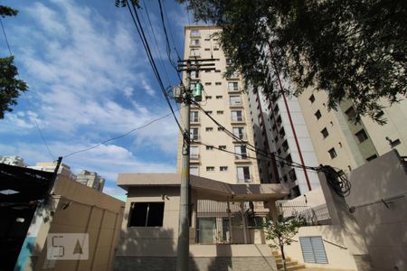 Apartamento para alugar com 65m², 2 quartos e 2 vagasFachada
