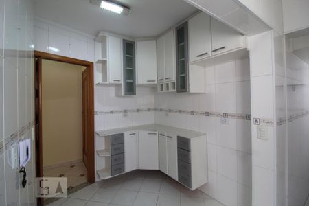 Apartamento para alugar com 65m², 2 quartos e 2 vagasCozinha