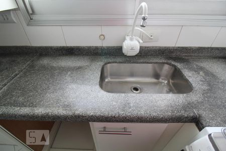 Apartamento para alugar com 65m², 2 quartos e 2 vagasCozinha pia