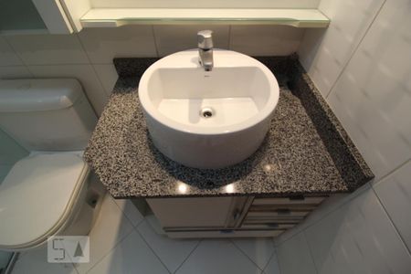 Apartamento para alugar com 65m², 2 quartos e 2 vagasBanheiro 2 social