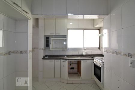 Apartamento para alugar com 65m², 2 quartos e 2 vagasCozinha