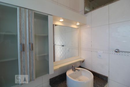 Apartamento para alugar com 65m², 2 quartos e 2 vagasBanheiro 1 suite