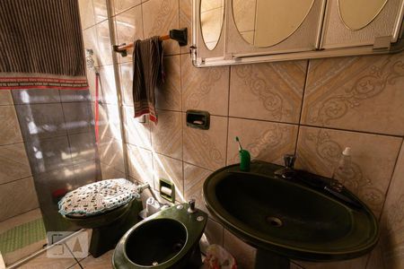 Casa à venda com 505m², 4 quartos e 5 vagasBanheiro 2