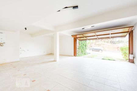 Garagem de casa à venda com 2 quartos, 354m² em Tristeza, Porto Alegre