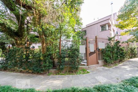 Fachada de casa à venda com 2 quartos, 354m² em Tristeza, Porto Alegre