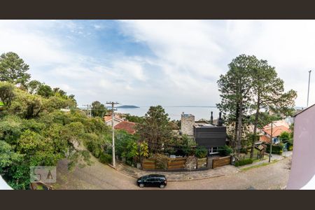 Casa à venda com 354m², 2 quartos e 2 vagasFachada