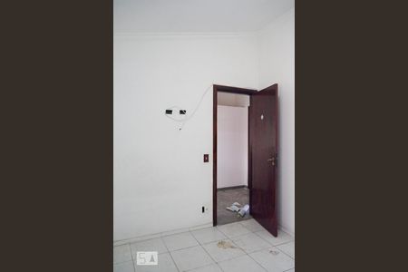 Casa para alugar com 290m², 4 quartos e 4 vagas Casa para alugar com 290m², 4 quartos e 4 vagasQuarto 2