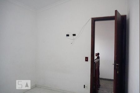 Casa para alugar com 290m², 4 quartos e 4 vagas Casa para alugar com 290m², 4 quartos e 4 vagasQuarto 2