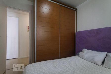 Apartamento para alugar com 140m², 4 quartos e 3 vagas Apartamento para alugar com 140m², 4 quartos e 3 vagasQuarto