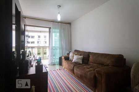 Sala de apartamento para alugar com 4 quartos, 140m² em Barra da Tijuca, Rio de Janeiro