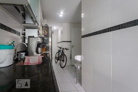 Apartamento para alugar com 140m², 4 quartos e 3 vagas Apartamento para alugar com 140m², 4 quartos e 3 vagasCozinha
