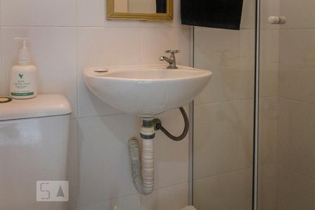 Apartamento para alugar com 140m², 4 quartos e 3 vagas Apartamento para alugar com 140m², 4 quartos e 3 vagasBanheiro de Serviço