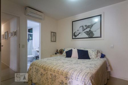 Apartamento para alugar com 140m², 4 quartos e 3 vagas Apartamento para alugar com 140m², 4 quartos e 3 vagasSuíte